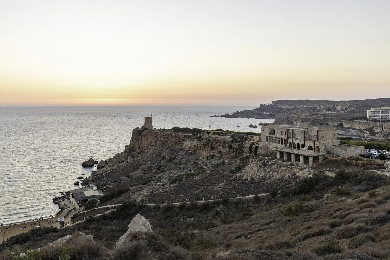 Riviera beach, Malta
