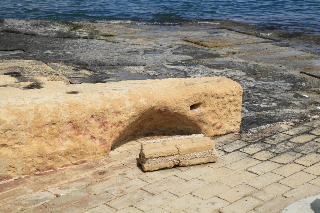 St George’s Bay, Birżebbuġa
