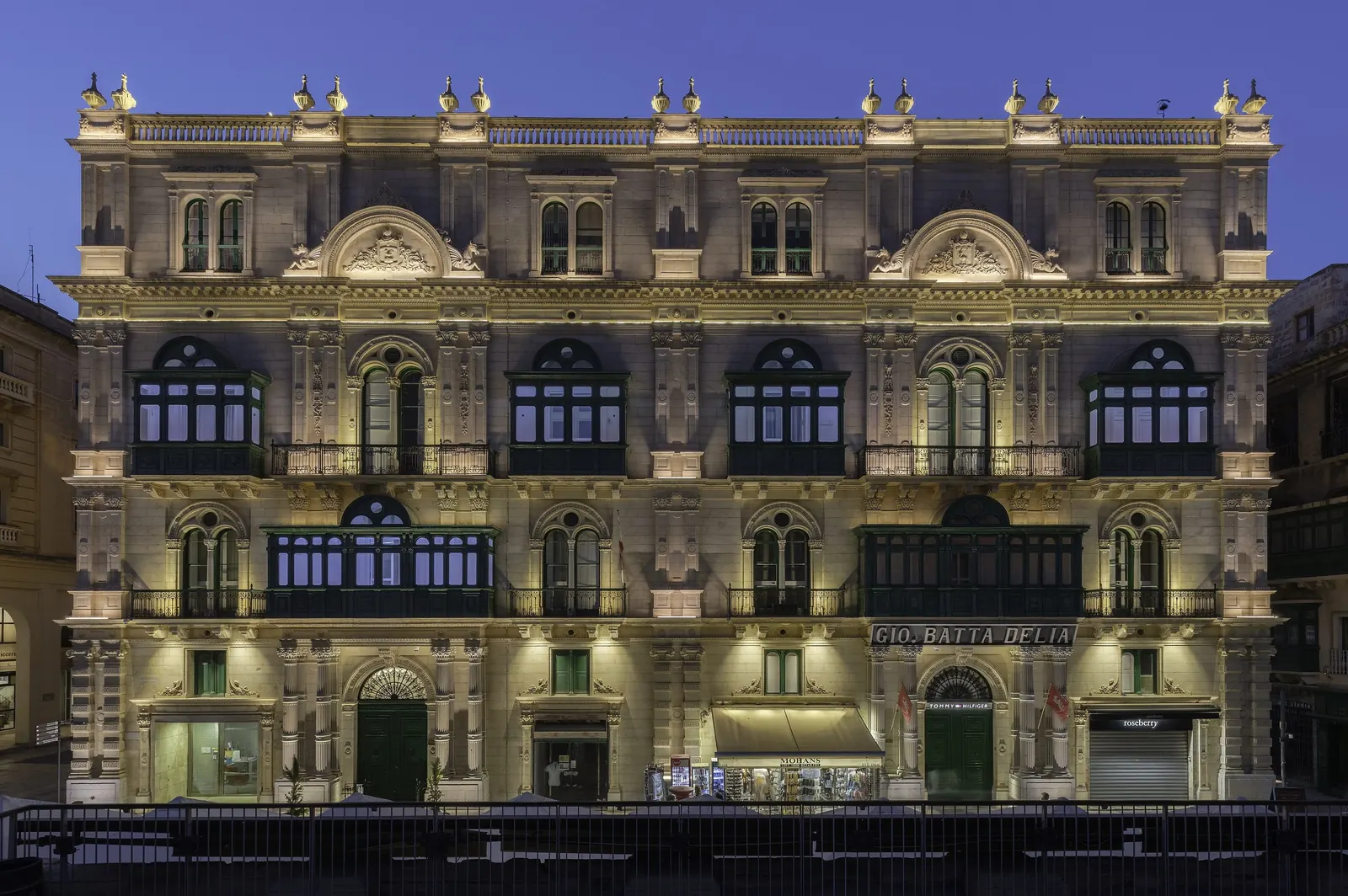 Palazzo Ferreria in Valletta at dusk